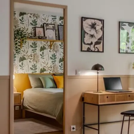 Апартаменты Orphee By Kleidos - 10min! Superbe T2, 4p, Parking Gratuit, Balcon Маньи-ле-Онгр