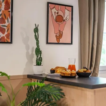 Apartment Orphee By Kleidos - 10min! Superbe T2, 4p, Parking Gratuit, Balcon Magny-le-Hongre